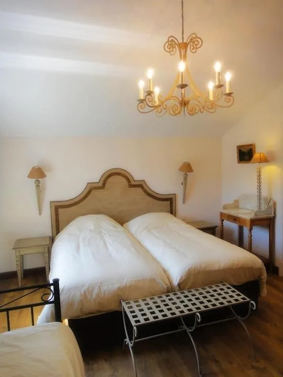 Les Terres De Saint Hilaire Bed & Breakfast Ollieres 0*,  France