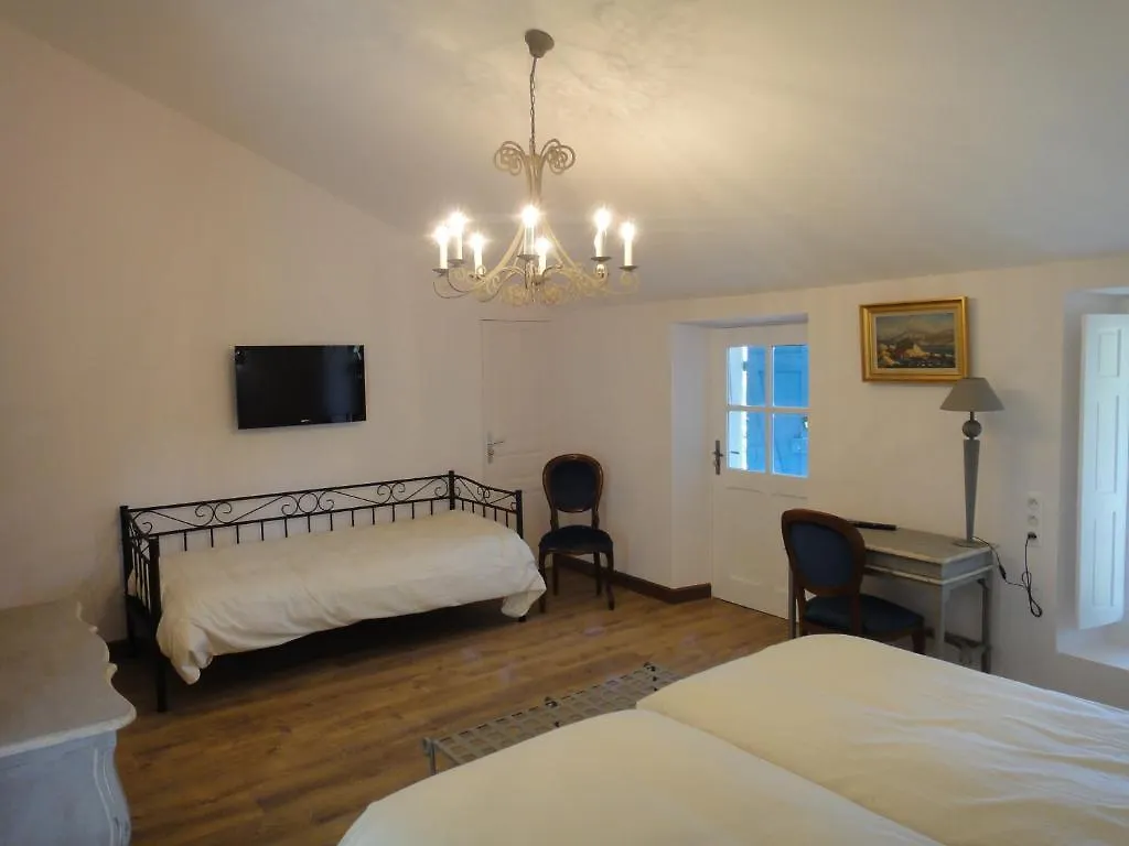 Les Terres De Saint Hilaire Bed & Breakfast Ollieres 0*,  France